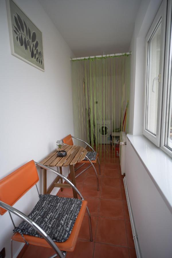 Spacious 2Br Dristor Apartment Bucarest Extérieur photo