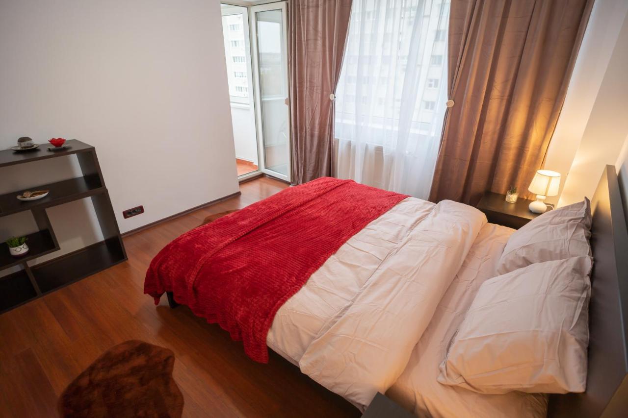 Spacious 2Br Dristor Apartment Bucarest Extérieur photo