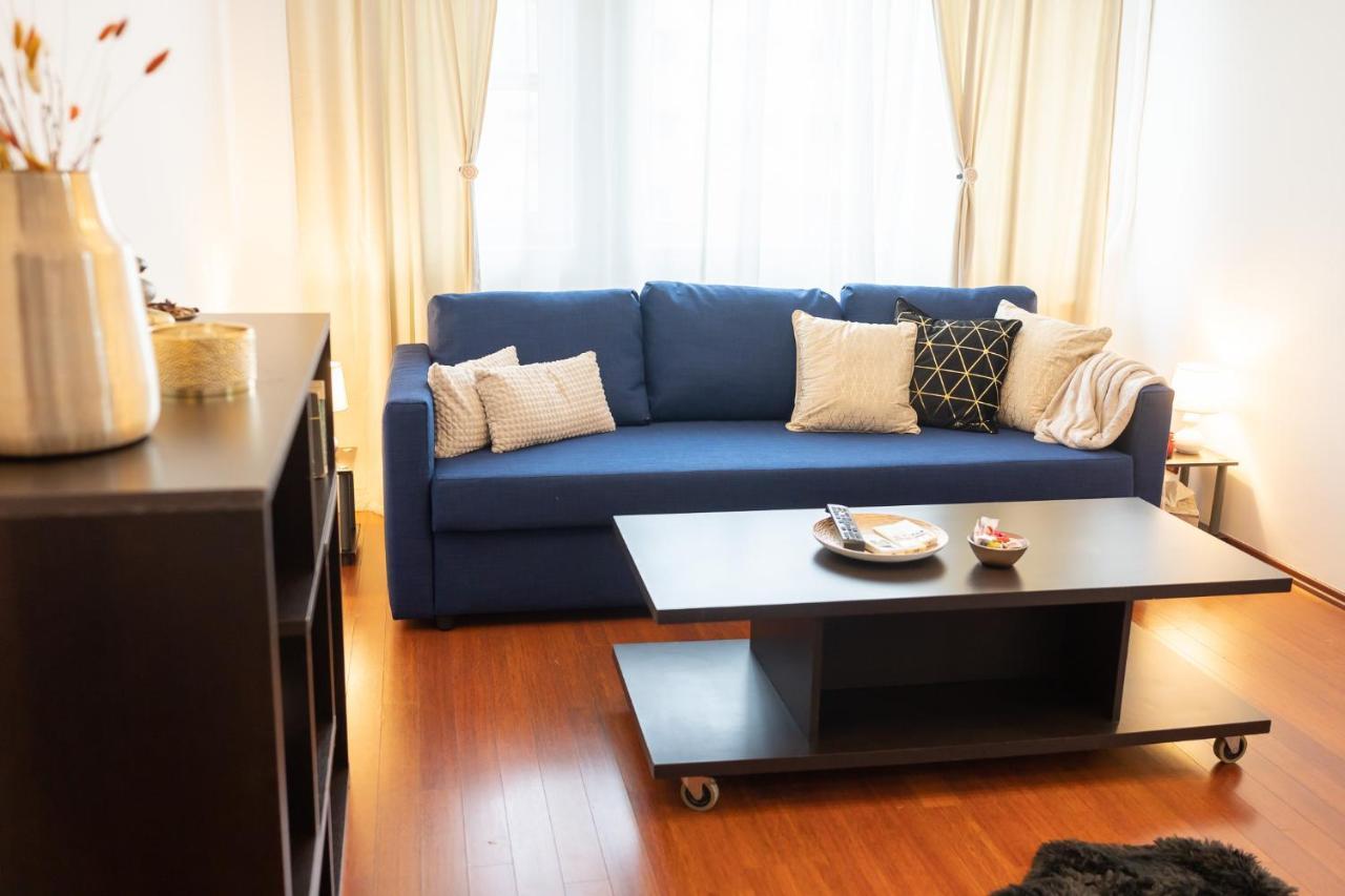Spacious 2Br Dristor Apartment Bucarest Extérieur photo